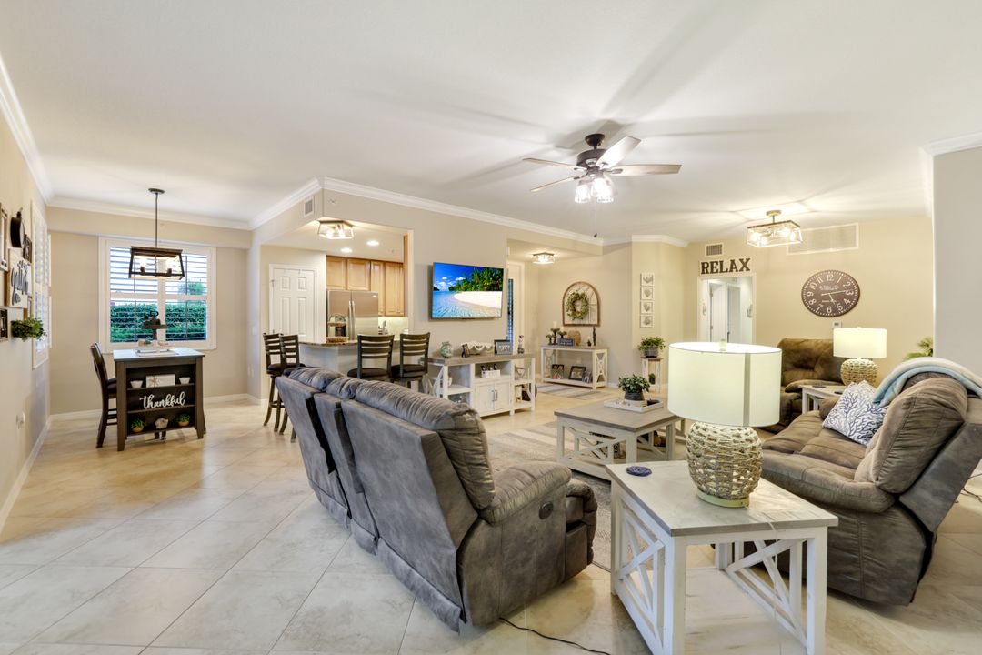 7878 Clemson St #102, Naples, FL 34104