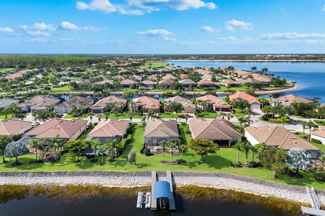 9179 Flint Ct, Naples, FL 34120