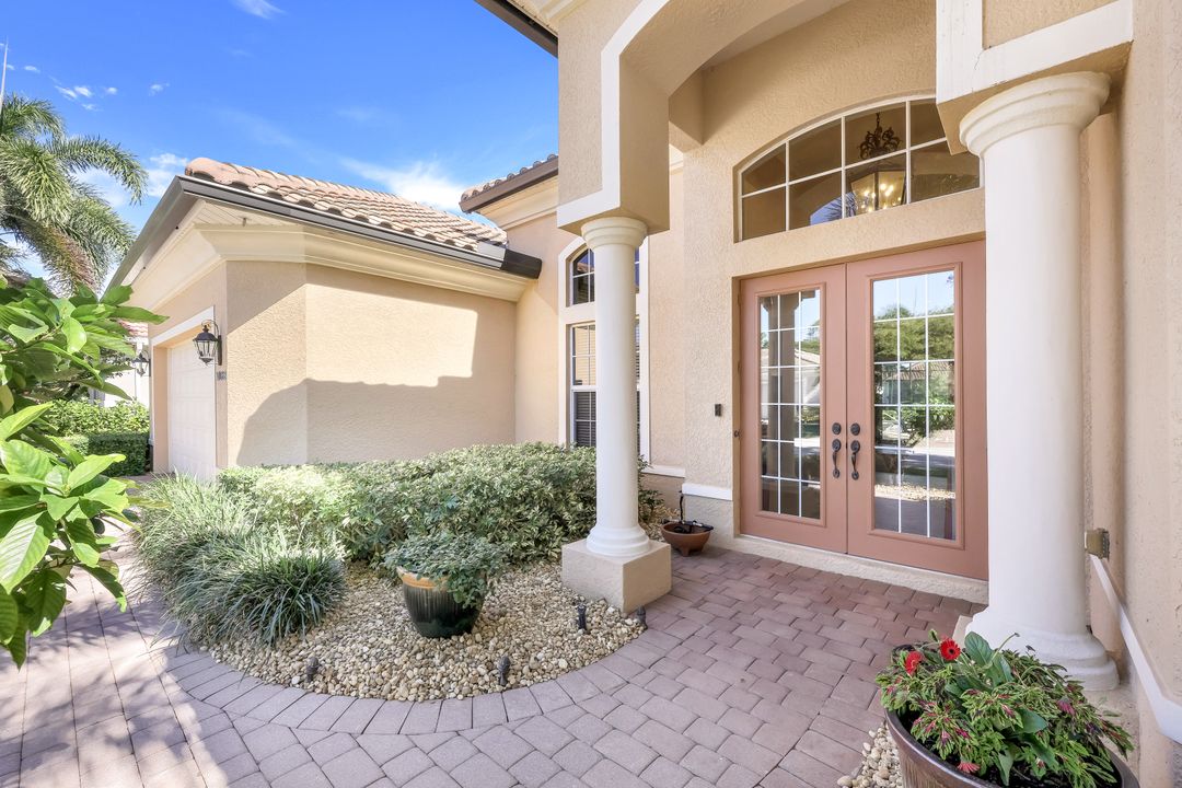 10168 Avonleigh Dr, Bonita Springs, FL 34135