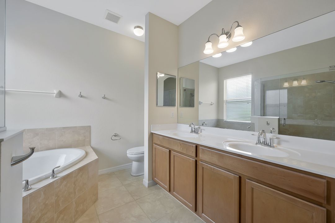 13778 Cleto Dr, Estero, FL 33928