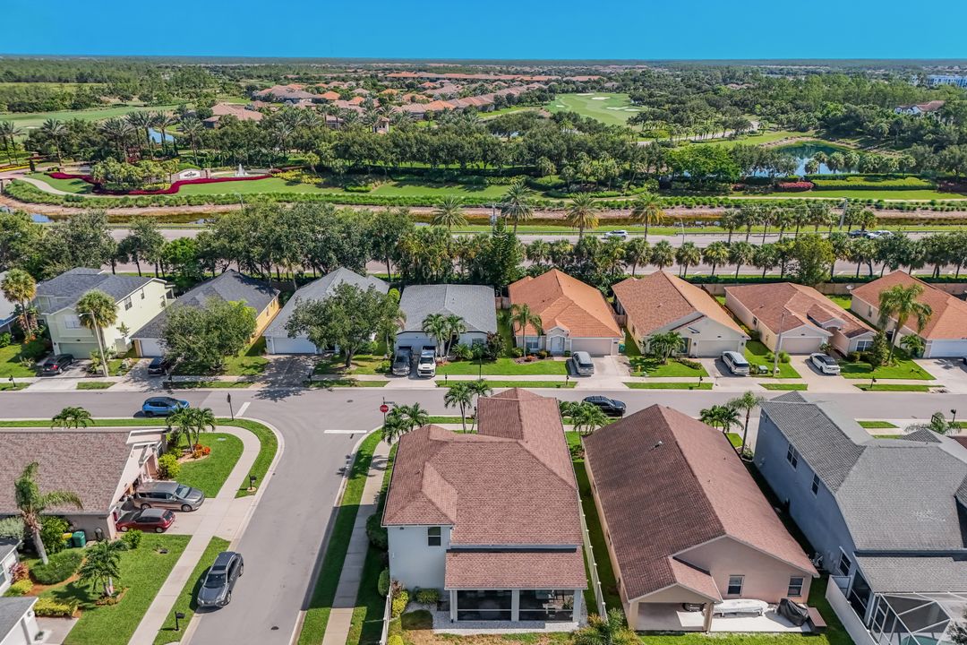 88 Burnt Pine Dr, Naples, FL 34119