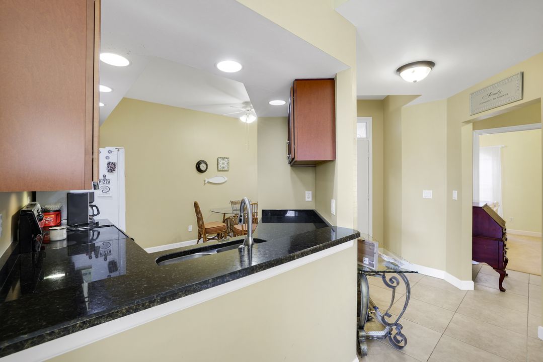 230 Newport Dr  #601, , FL 34114