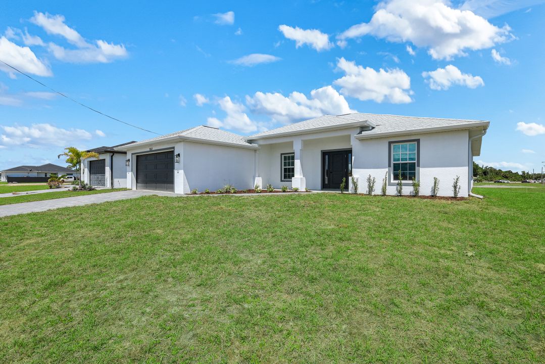 1517 NE 23rd St, Cape Coral, FL 33909