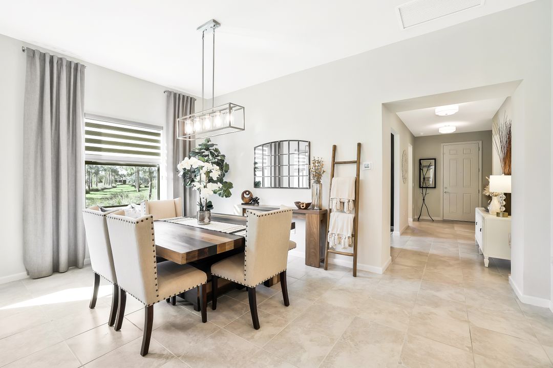 9772 Willet Ct, Naples, FL 34120