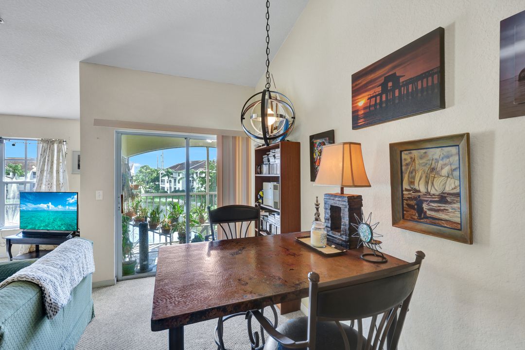 4630 St Croix Ln #831, Naples, FL 34109