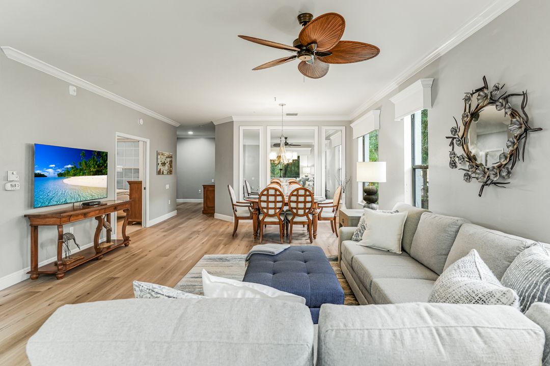 8267 Parkstone Pl #201, Naples, FL 34120