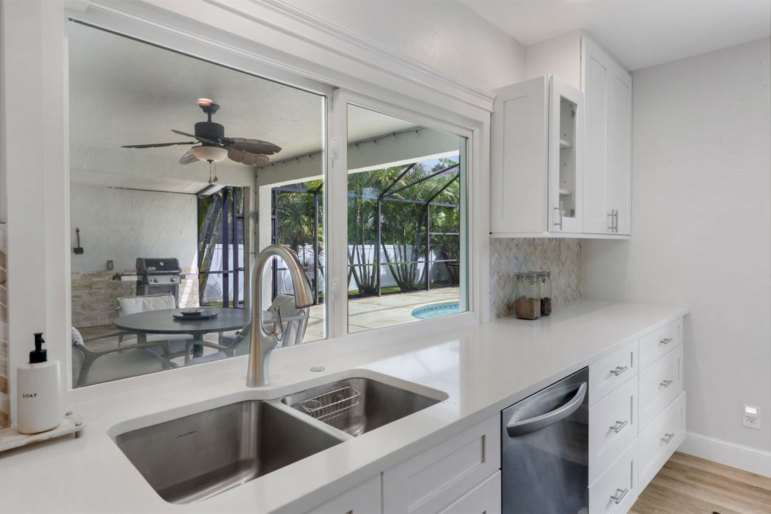 27120 Edenbridge Ct, Bonita Springs, FL 34135