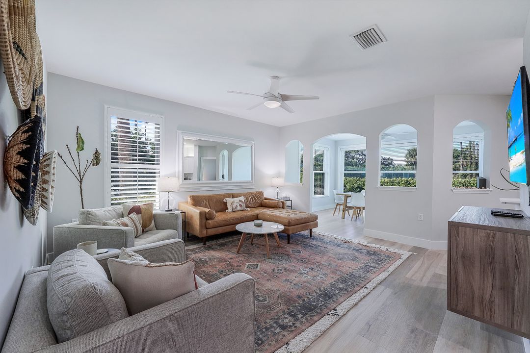 1335 Charleston Square Dr #101, Naples, FL 34110