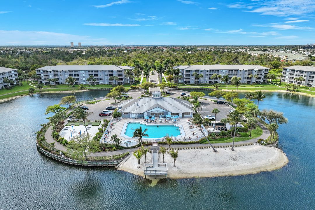 16615 Lake Cir Dr #438, Fort Myers, FL 33908