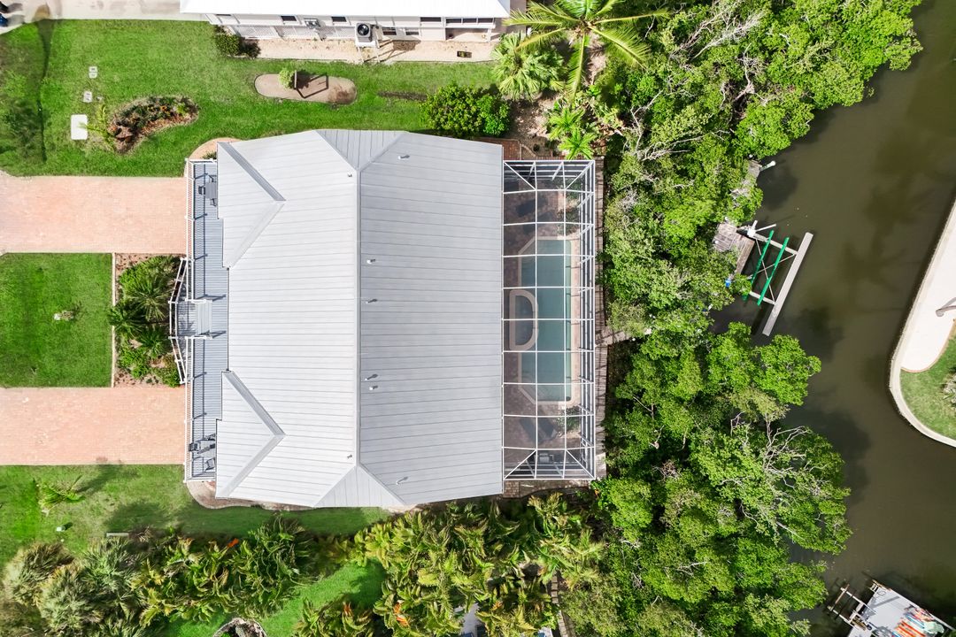 21580 Indian Bayou Dr, Fort Myers Beach, FL 33931