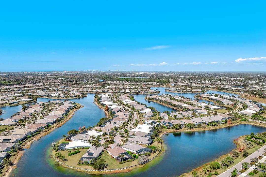 6320 Lyford Isle Dr, Naples, FL 34112