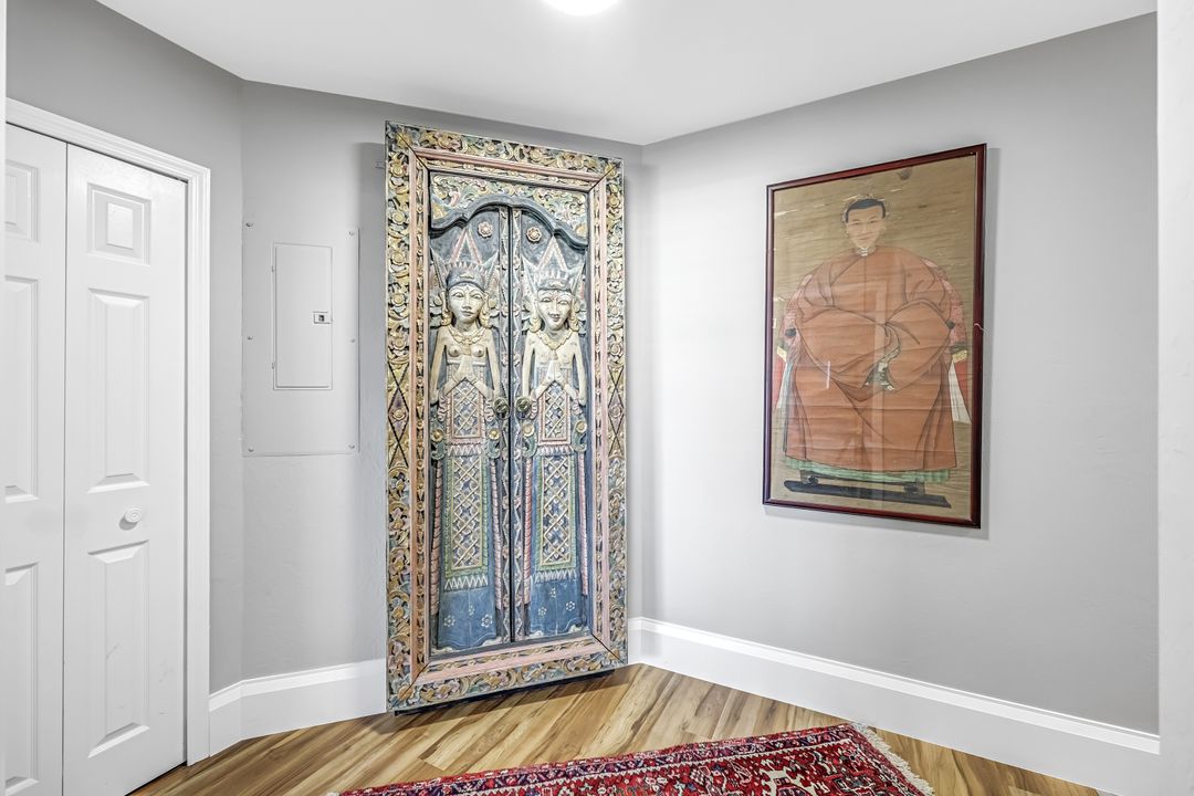 360 Horse Creek Dr #502, Naples, FL 34110