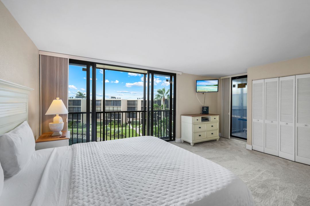 1401 Middle Gulf Dr #T 401, Sanibel, FL 33957