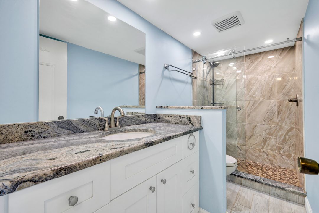 3200 Gulf Shore Blvd N #401, Naples, FL 34103