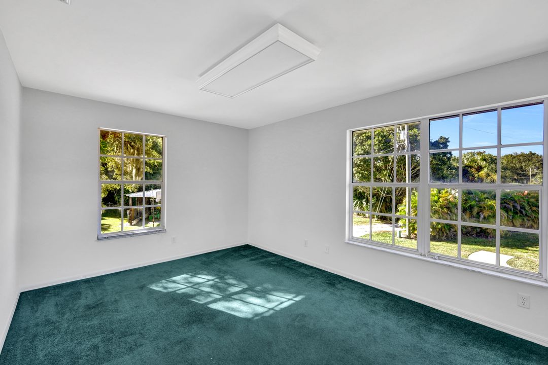 1345 Barrett Rd, North Fort Myers, FL 33903