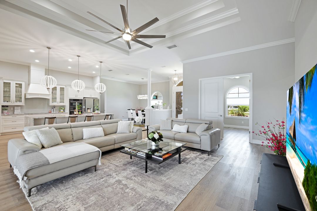 18015 Coyote Creek Ct, Parrish, FL 34219