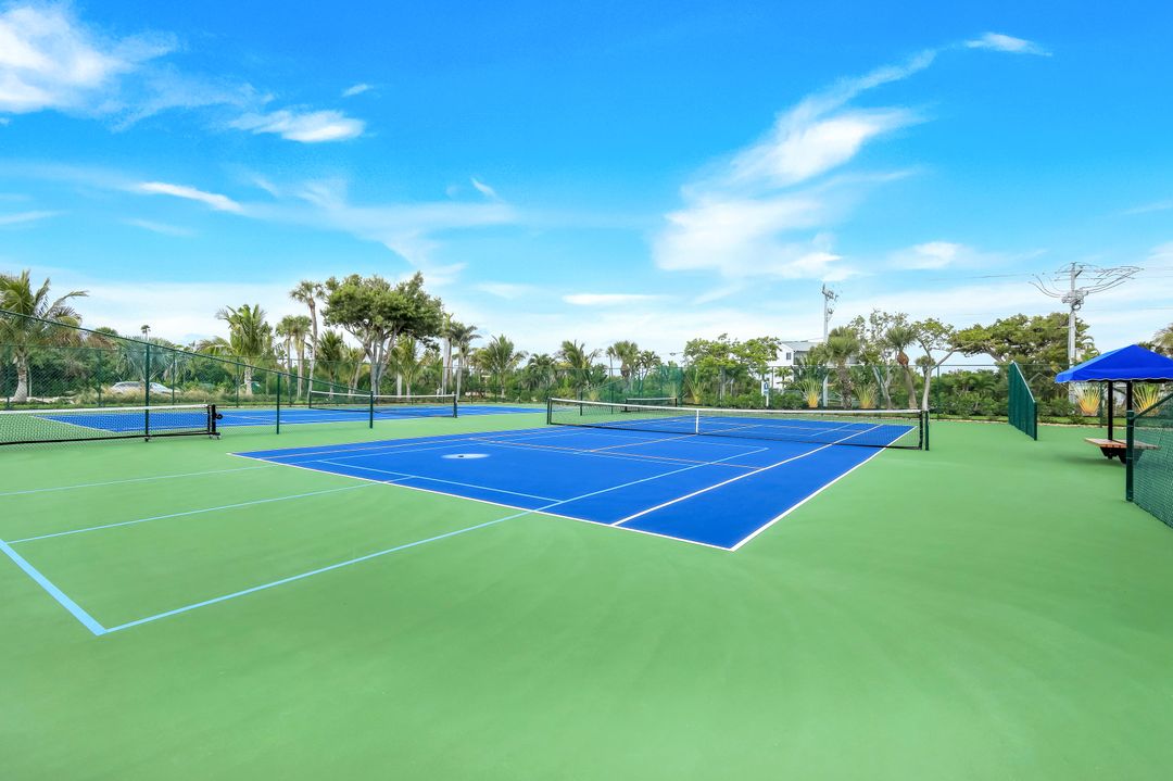 1785 Middle Gulf Dr, Sanibel, FL 33957