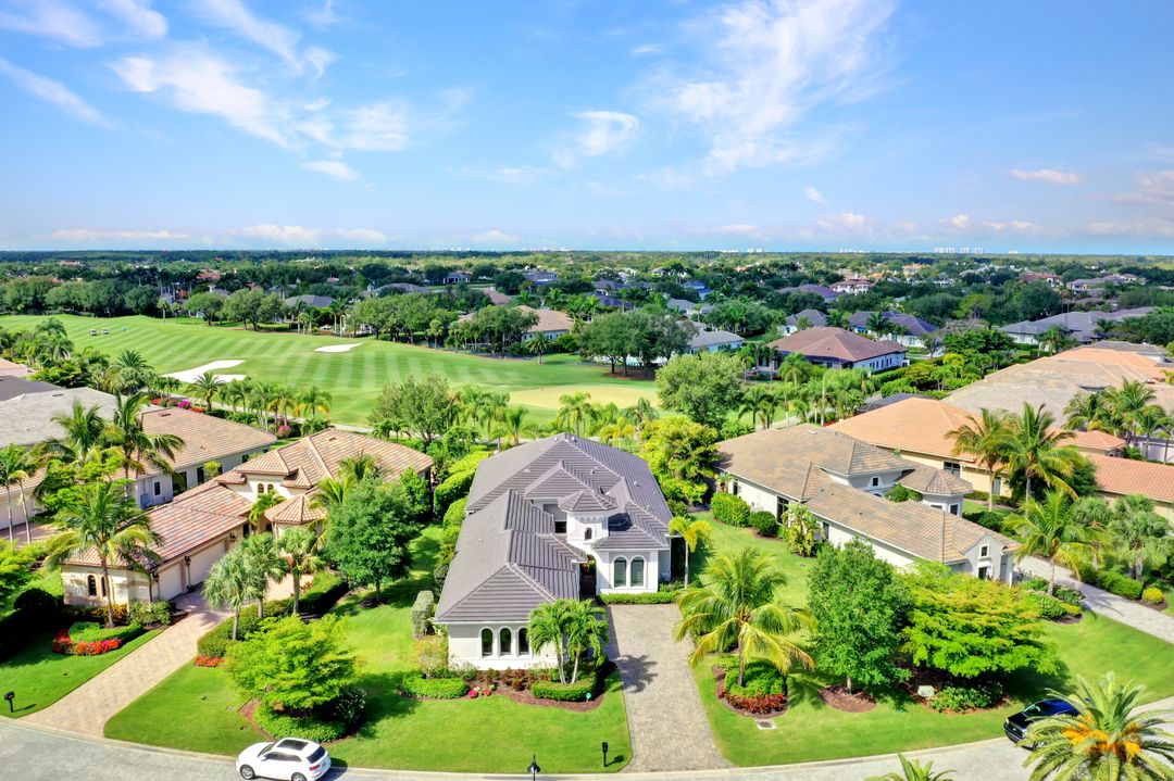 28864 Blaisdell Dr, Naples, FL 34119