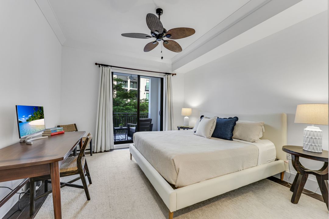 1030 3rd Ave S #215, Naples, FL 34102