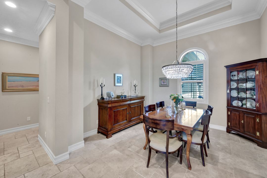12194 Wicklow Ln, Naples, FL 34120