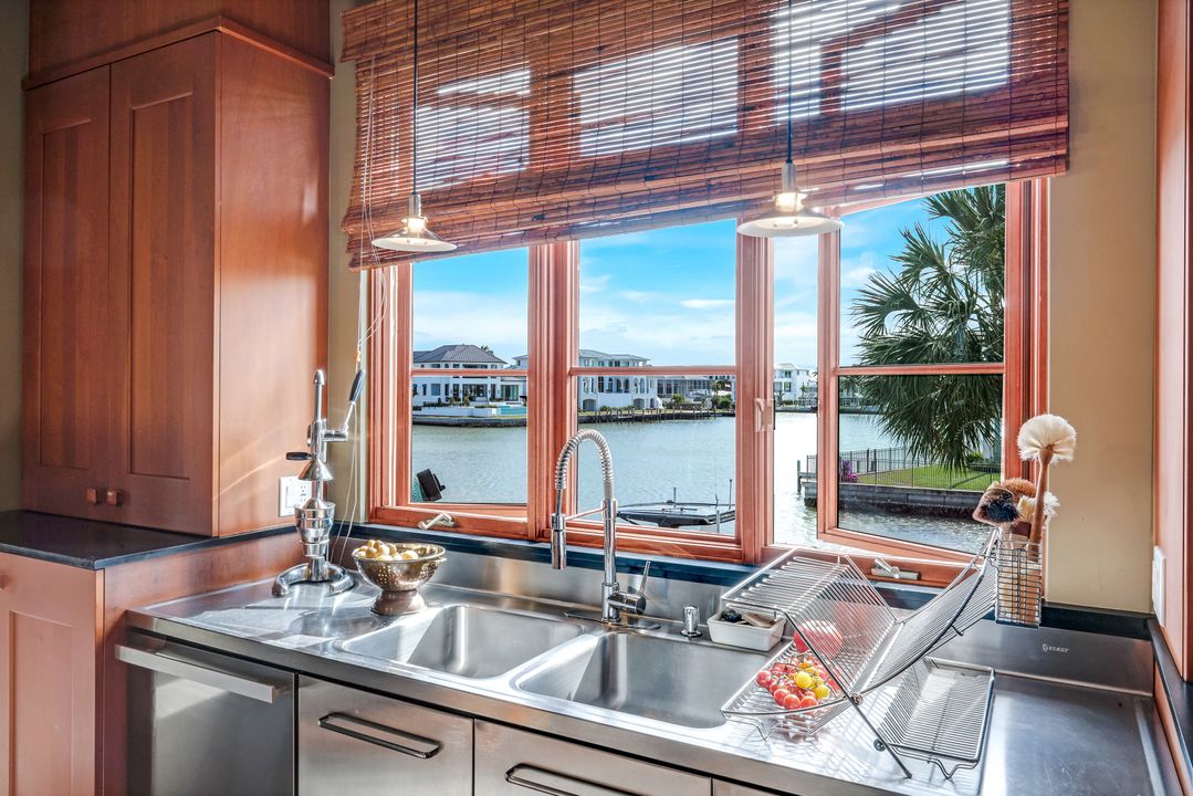 290 Channel Dr, Naples, FL 34108