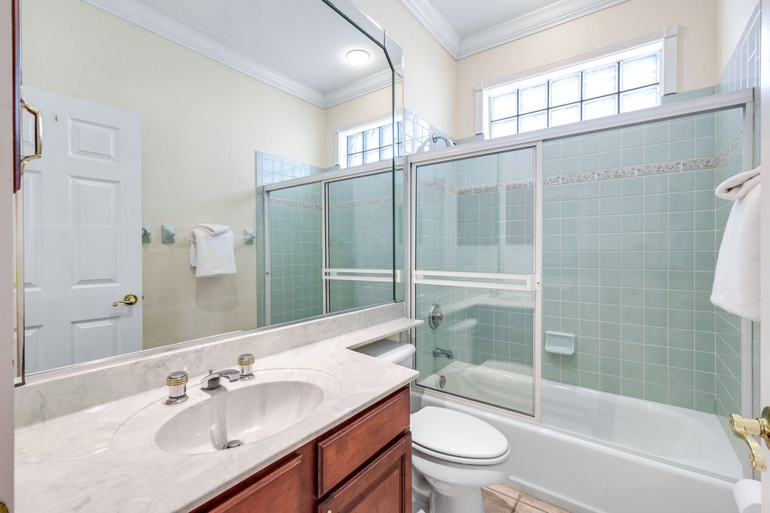 2022 El Dorado Pkwy W, Cape Coral, FL 33914