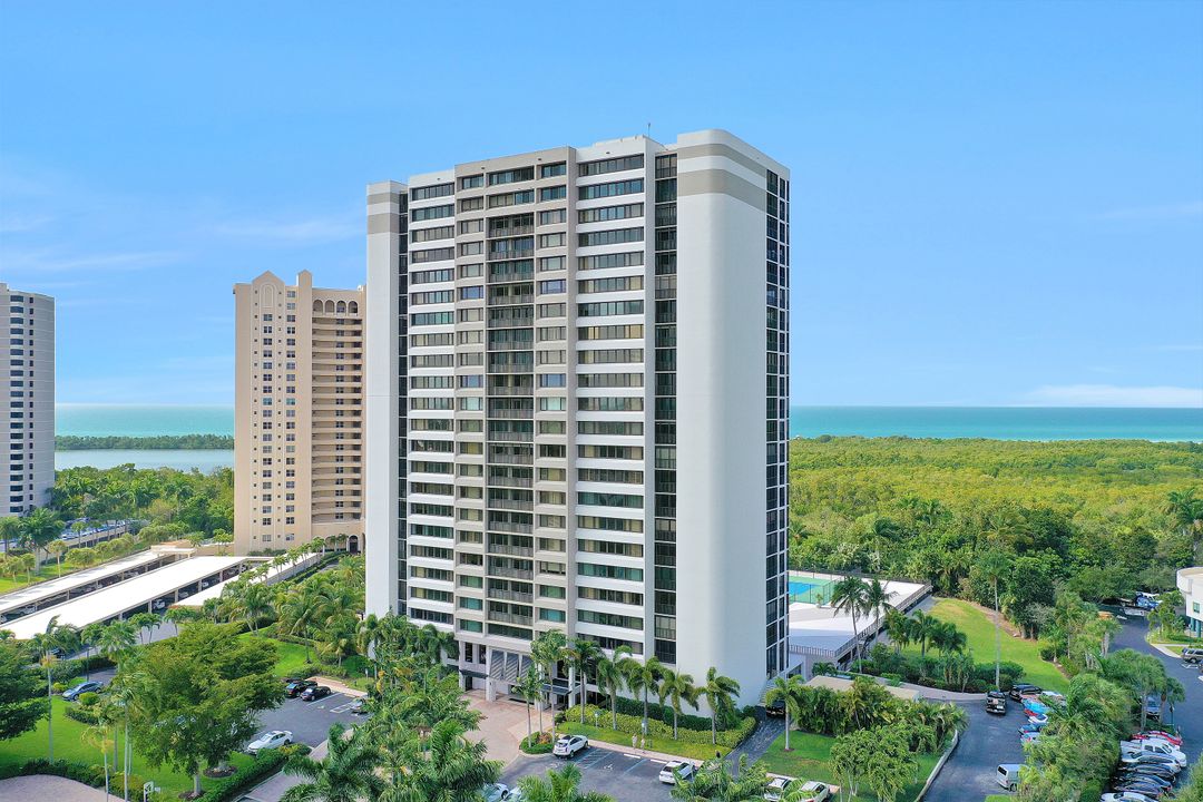 5601 Turtle Bay Dr #1102, Naples, FL 34108