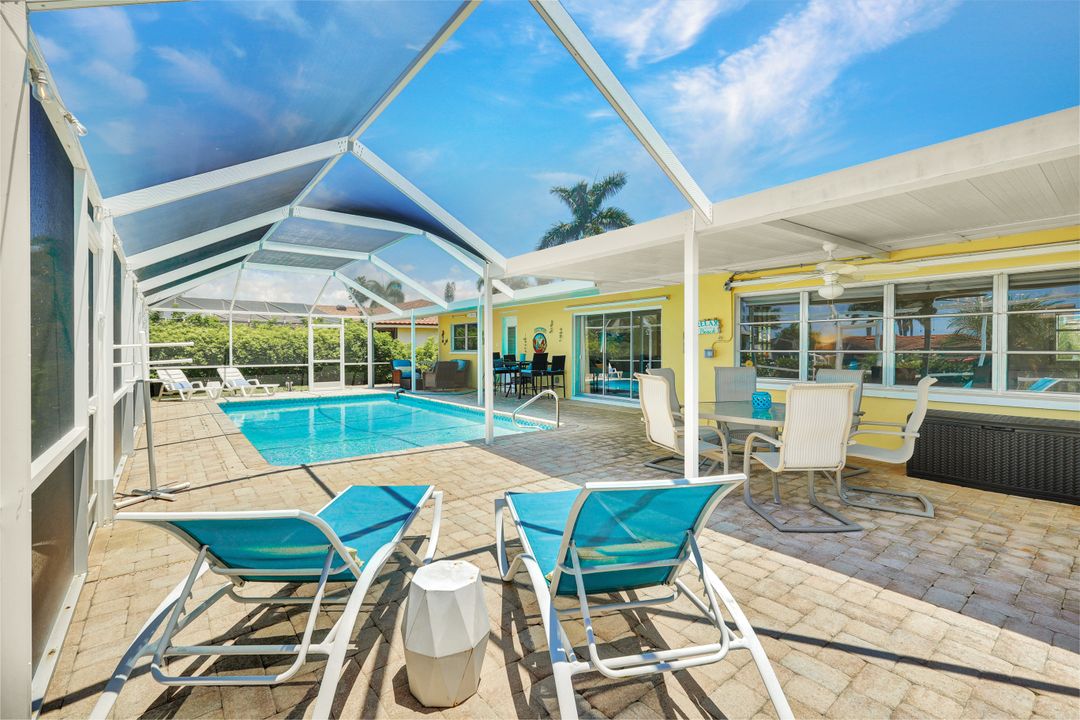 5330 Cobalt Ct, Cape Coral, FL 33904