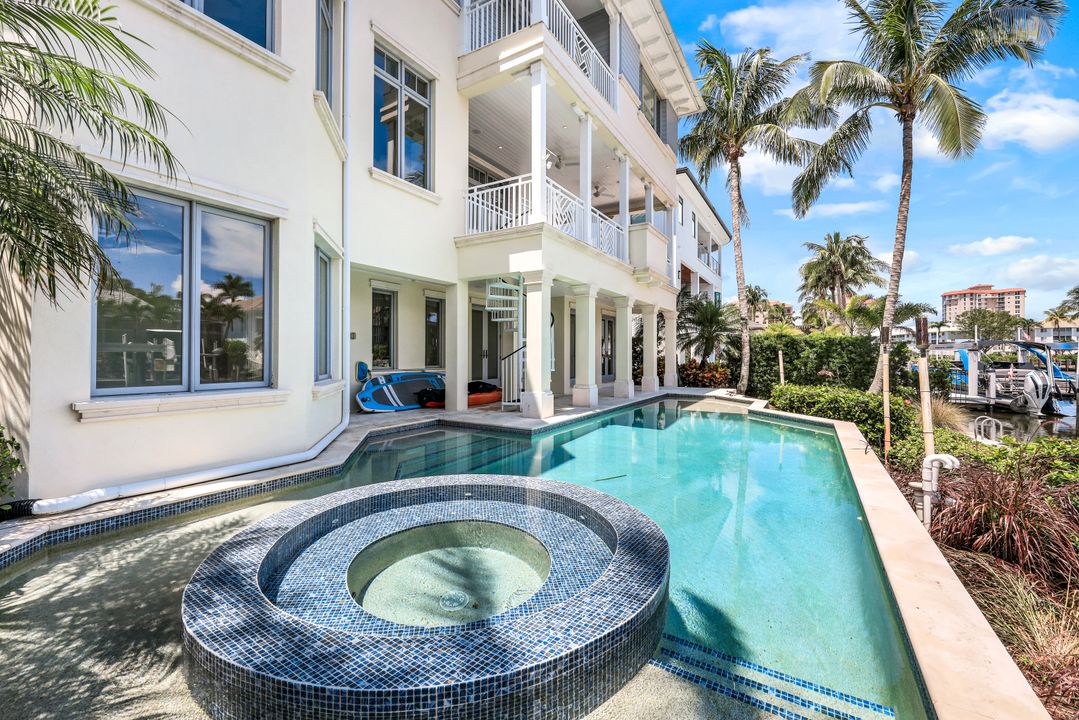 169 Conners Ave, Naples, FL 34108