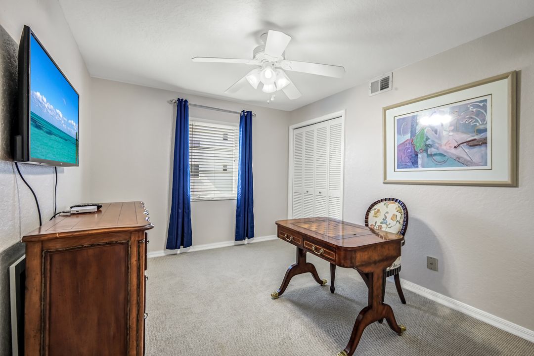 9580 Victoria Ln #208, Naples, FL 34109