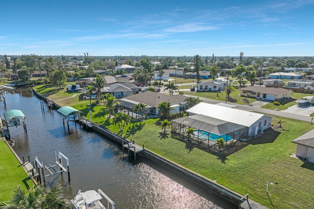 166 Cambridge Dr NW, Port Charlotte, FL 33952