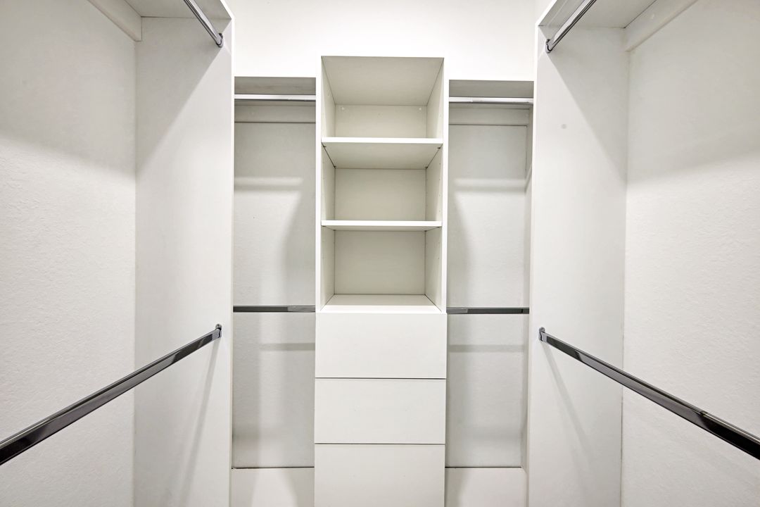 1020 NW 33rd Pl, Cape Coral, FL 33993