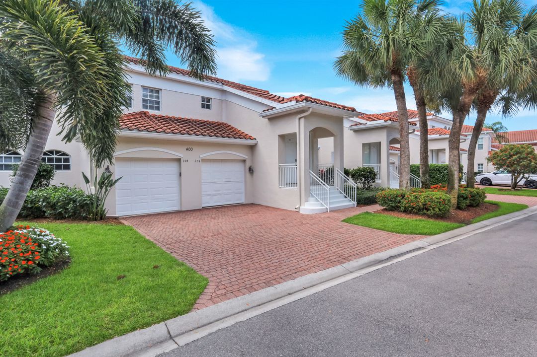 400 L'Ambiance Cir #104, Naples, FL 34108