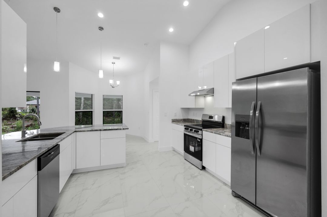 1102 Edison Ave, Lehigh Acres, FL 33972