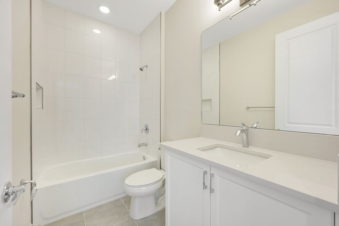 12648 Caballo Ct, Estero, FL 33928