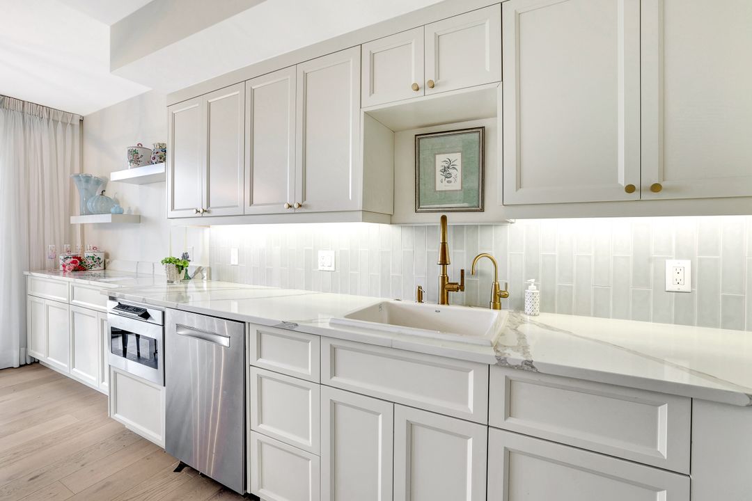 7515 Pelican Bay Blvd #4b, Naples, FL 34108