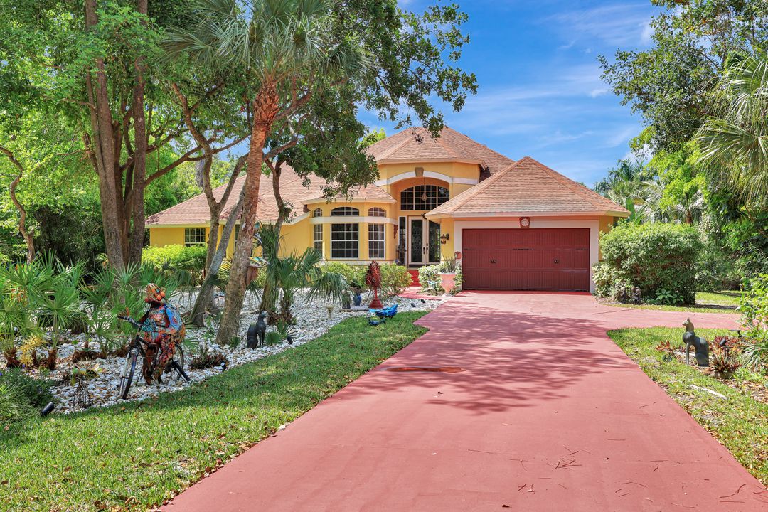1904 Bethany Pl, Naples, FL 34109