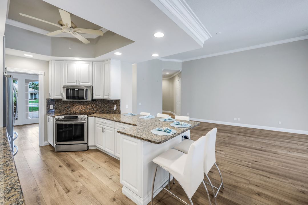 4362 Queen Elizabeth Way, Naples, FL 34119