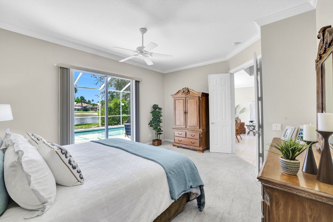 3713 Whidbey Way, Naples, FL 34119