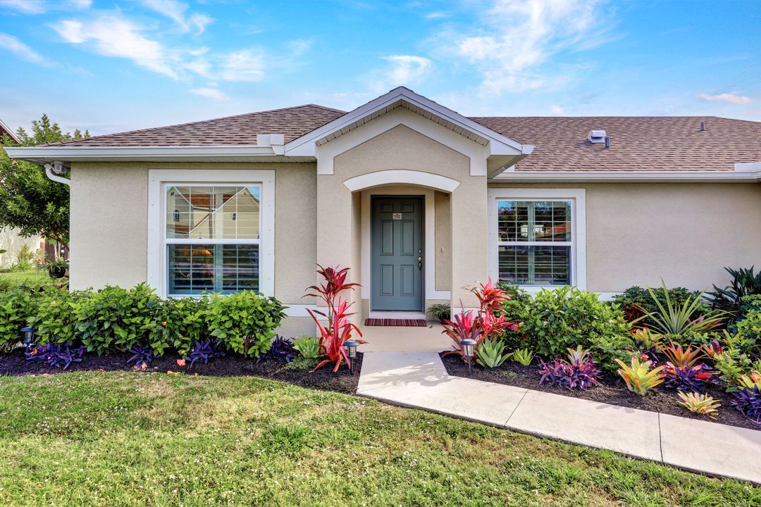 235 SW 22nd Pl, Cape Coral, FL 33991