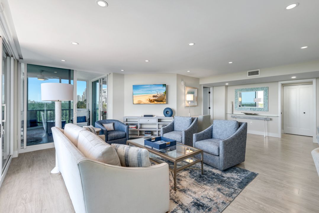 6101 Pelican Bay Blvd  #305, Naples, FL 34108