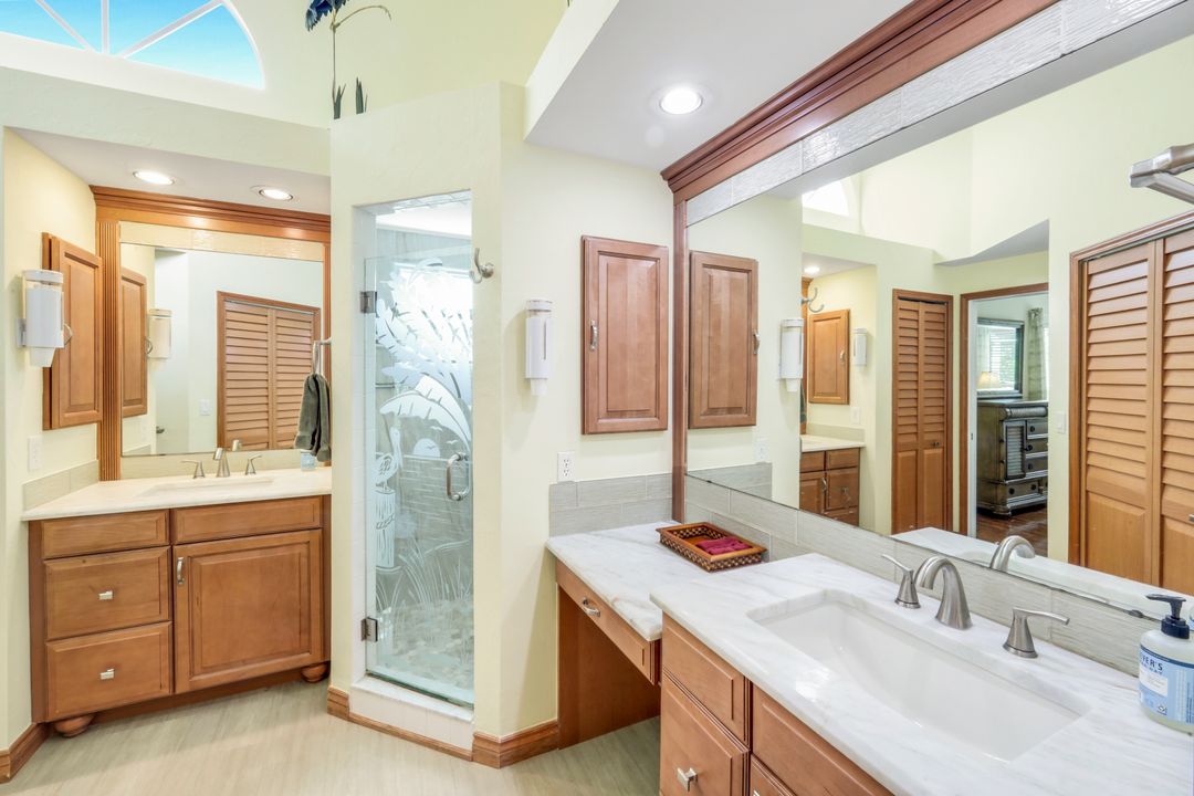 21580 Indian Bayou Dr, Fort Myers Beach, FL 33931