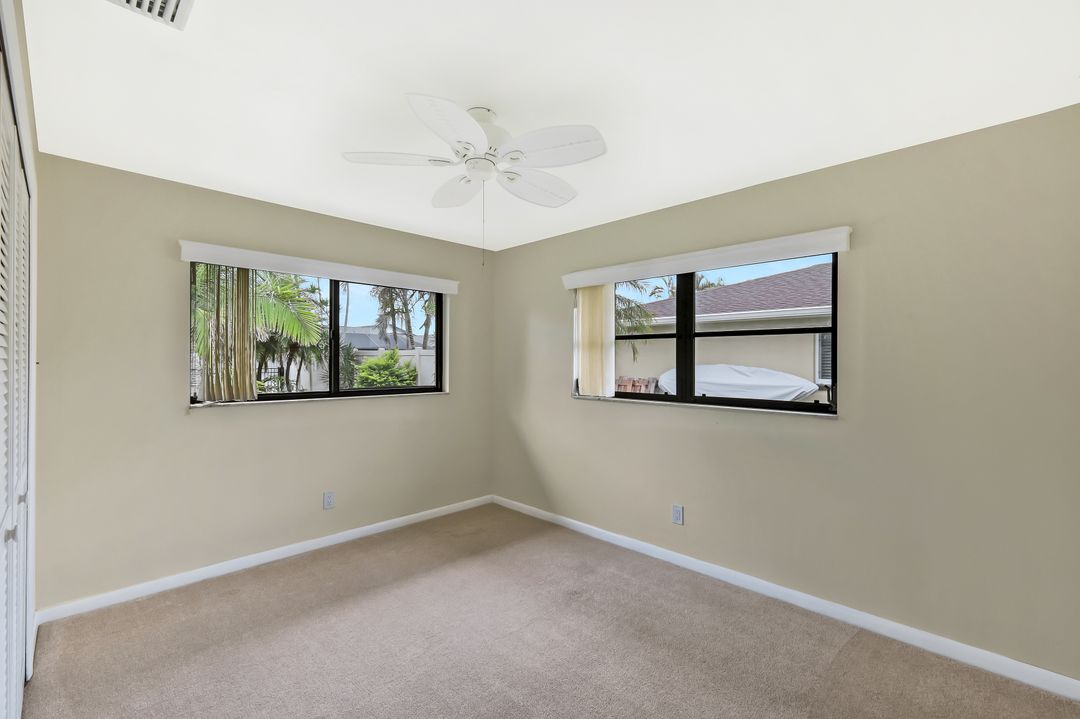 900 SW 54th Ln, Cape Coral, FL 33914