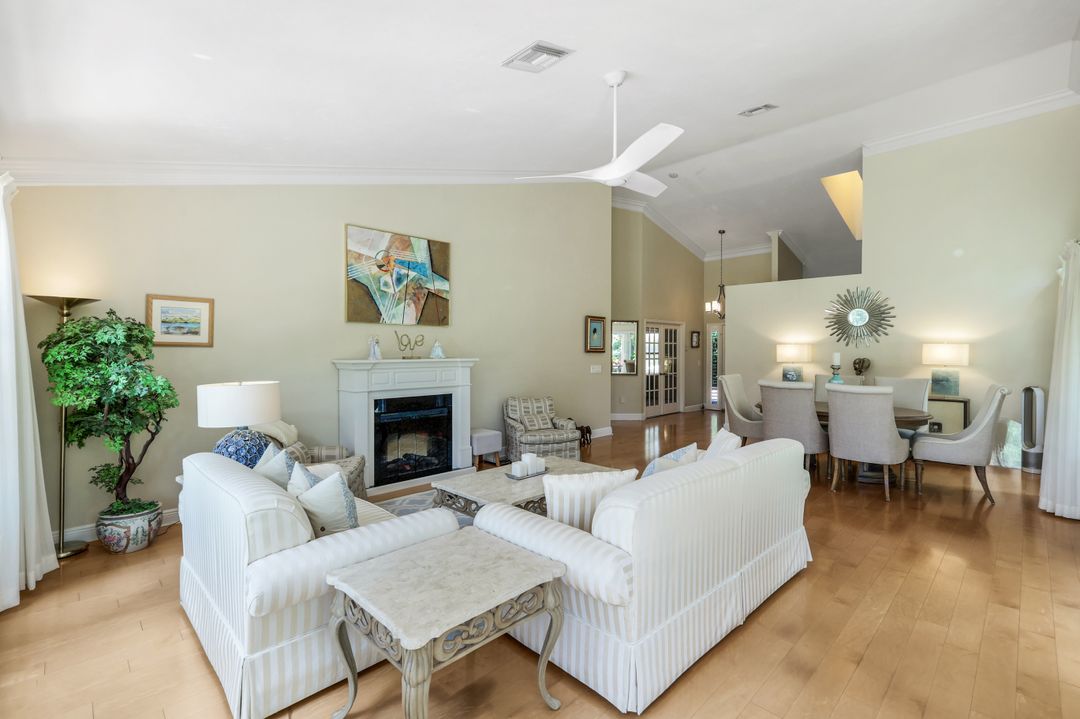 6619 Trident Way, Naples, FL 34108