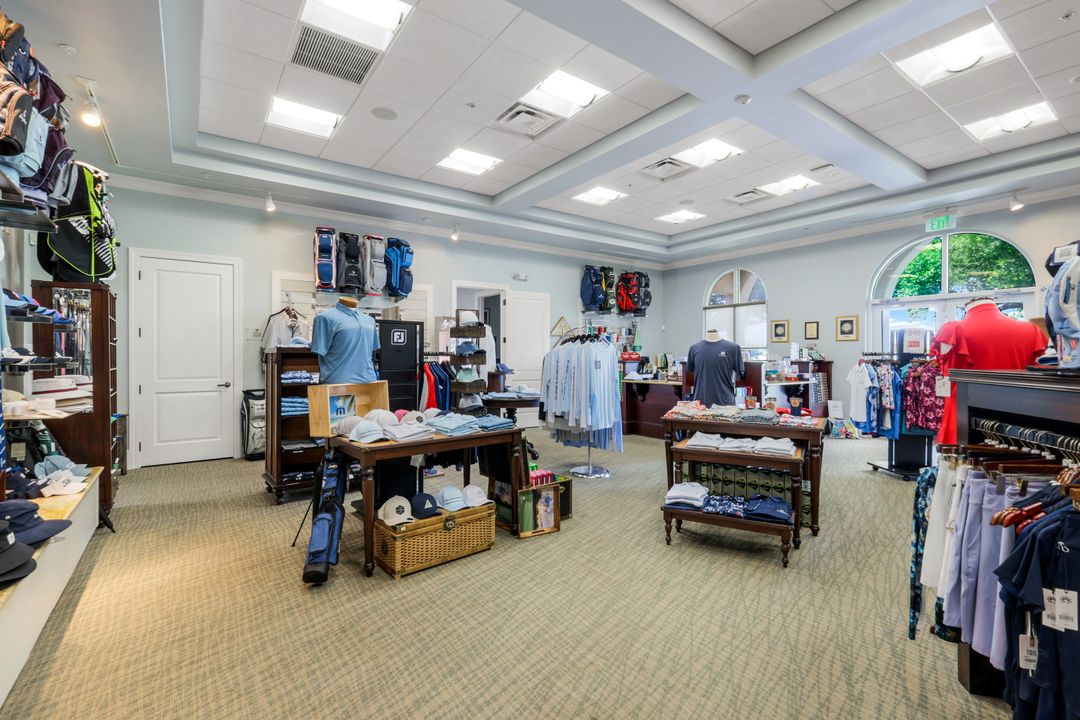 9331 Spring Run Blvd, Bonita Springs, FL 34135