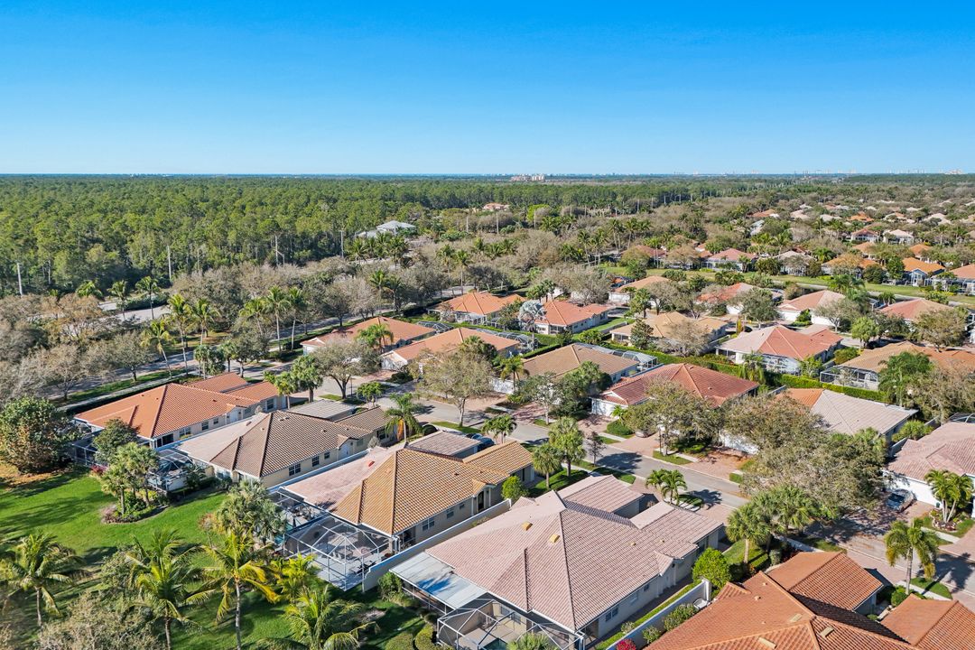3239 Barbados Ln, Naples, FL 34119