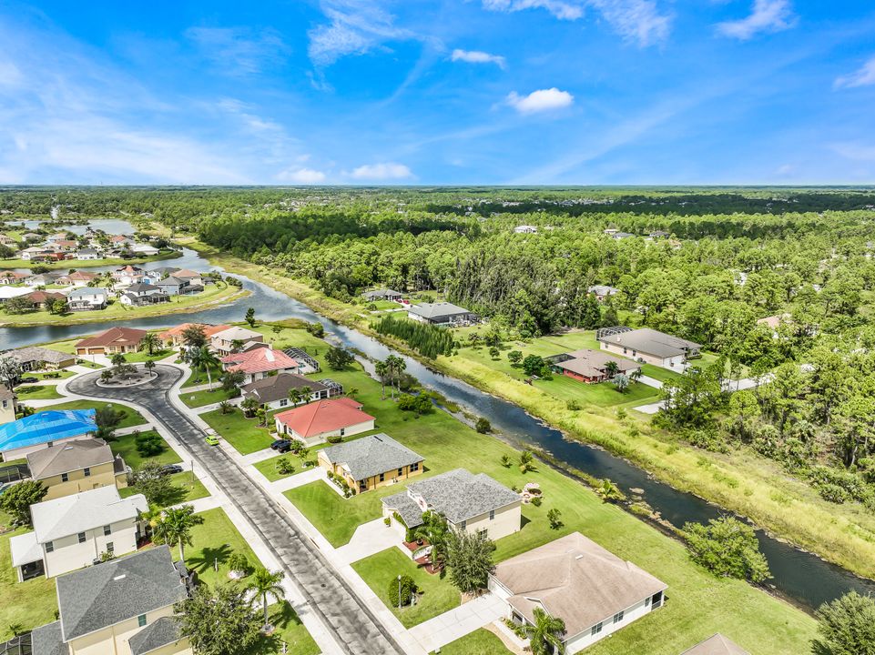 18261 Pine Nut Ct, Lehigh Acres, FL 33972