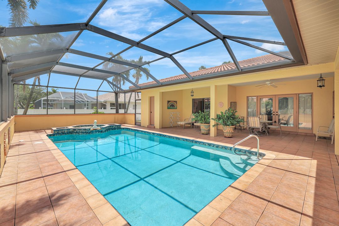 619 SE 18th Terrace, Cape Coral, FL 33990