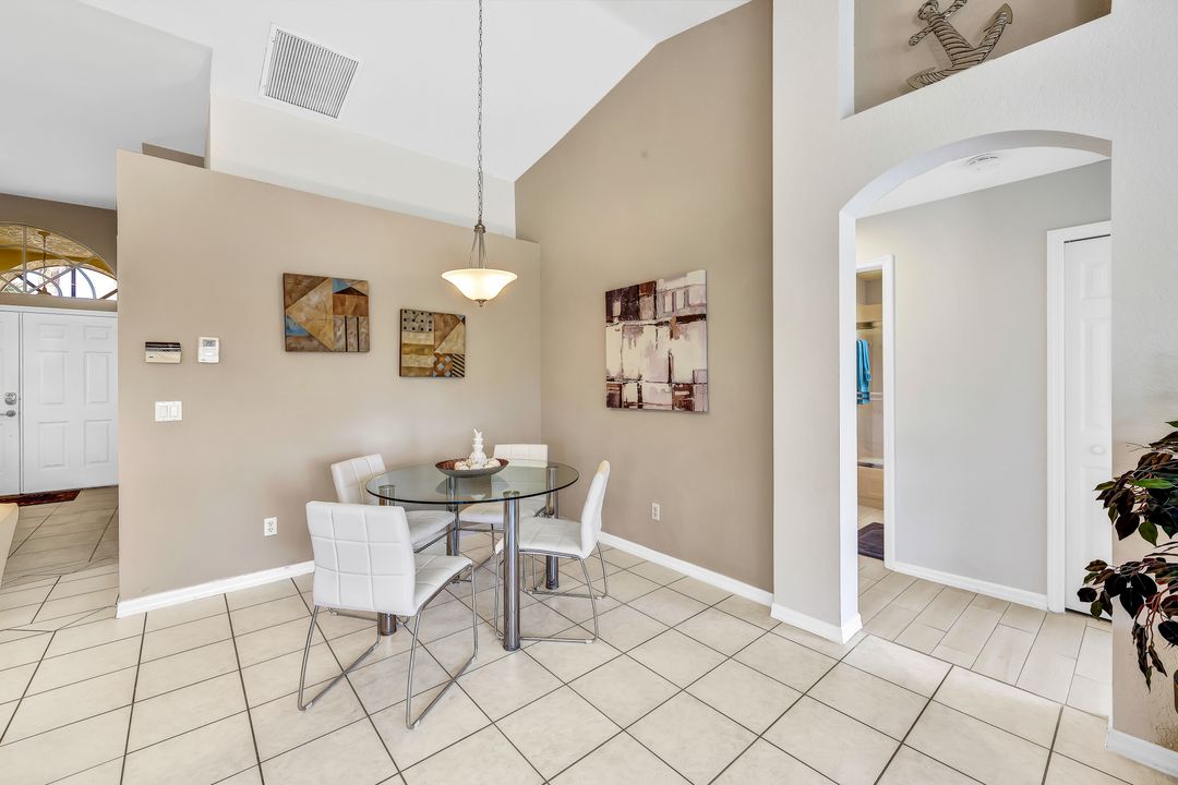 1046 SW 57th St, Cape Coral, FL 33914