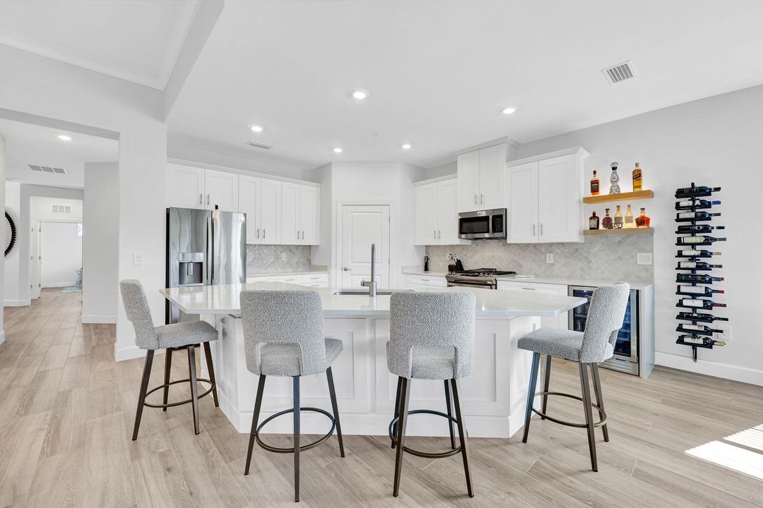16893 Fairgrove Way #201, Naples, FL 34110